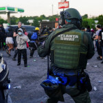 «Сложный клубок проблем»: почему в США не прекращаются протесты против расизма и полицейского насилия